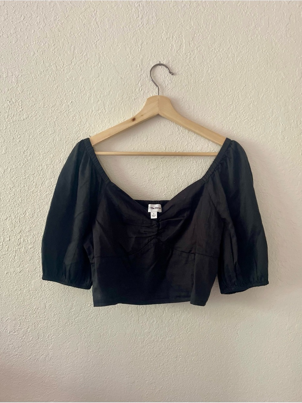 The Drop Linen Blend Black Puff Sleeve Crop Top